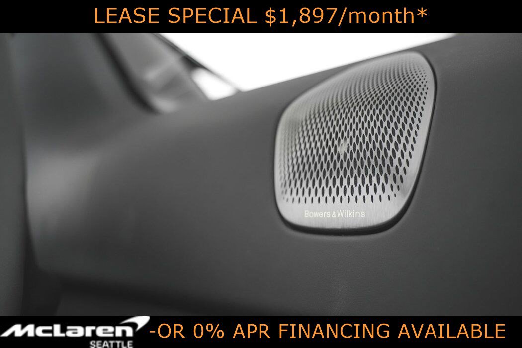 Used 2025 McLaren Artura Spider RWD image 21