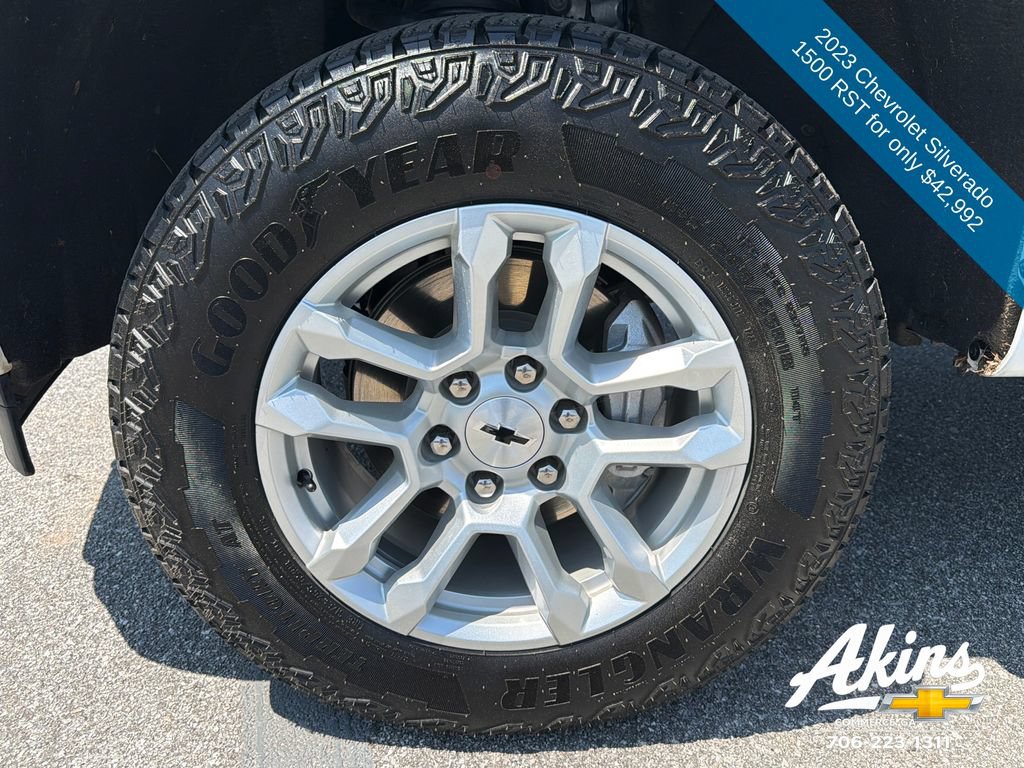 Certified 2023 Chevrolet Silverado 1500 RST w/ Z71 Off-Road Package AWD/4WD image 11