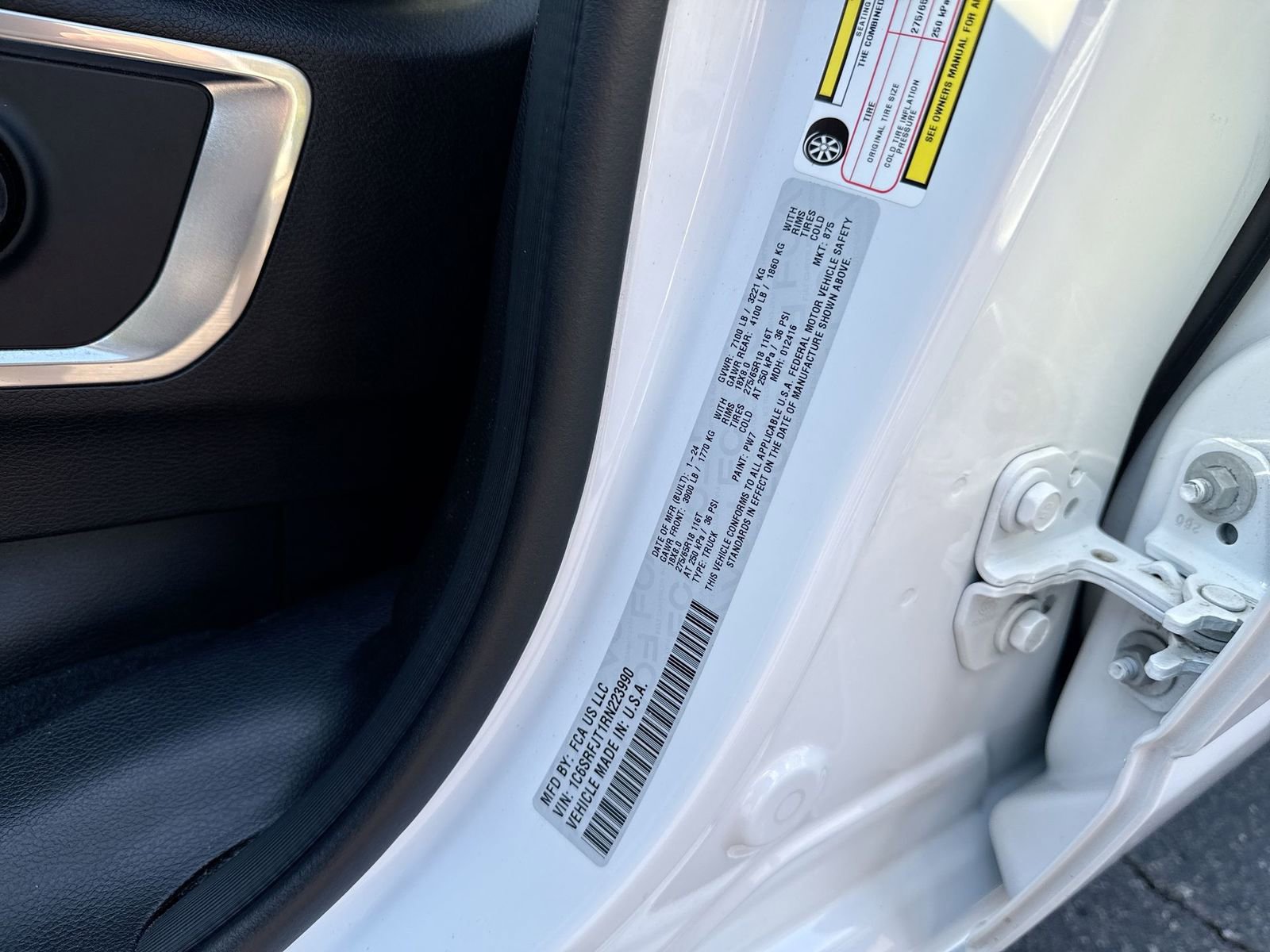 Used 2024 RAM 1500 Laramie image 26