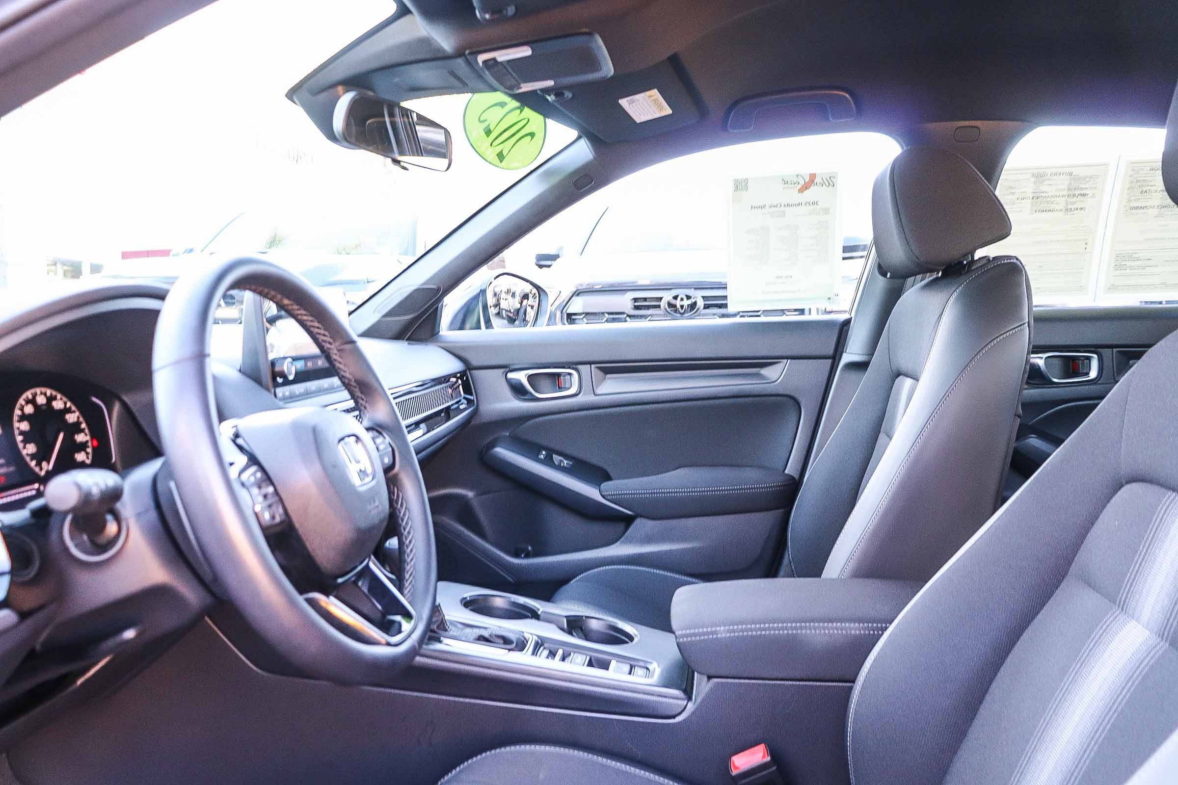 Used 2025 Honda Civic Sport image 18