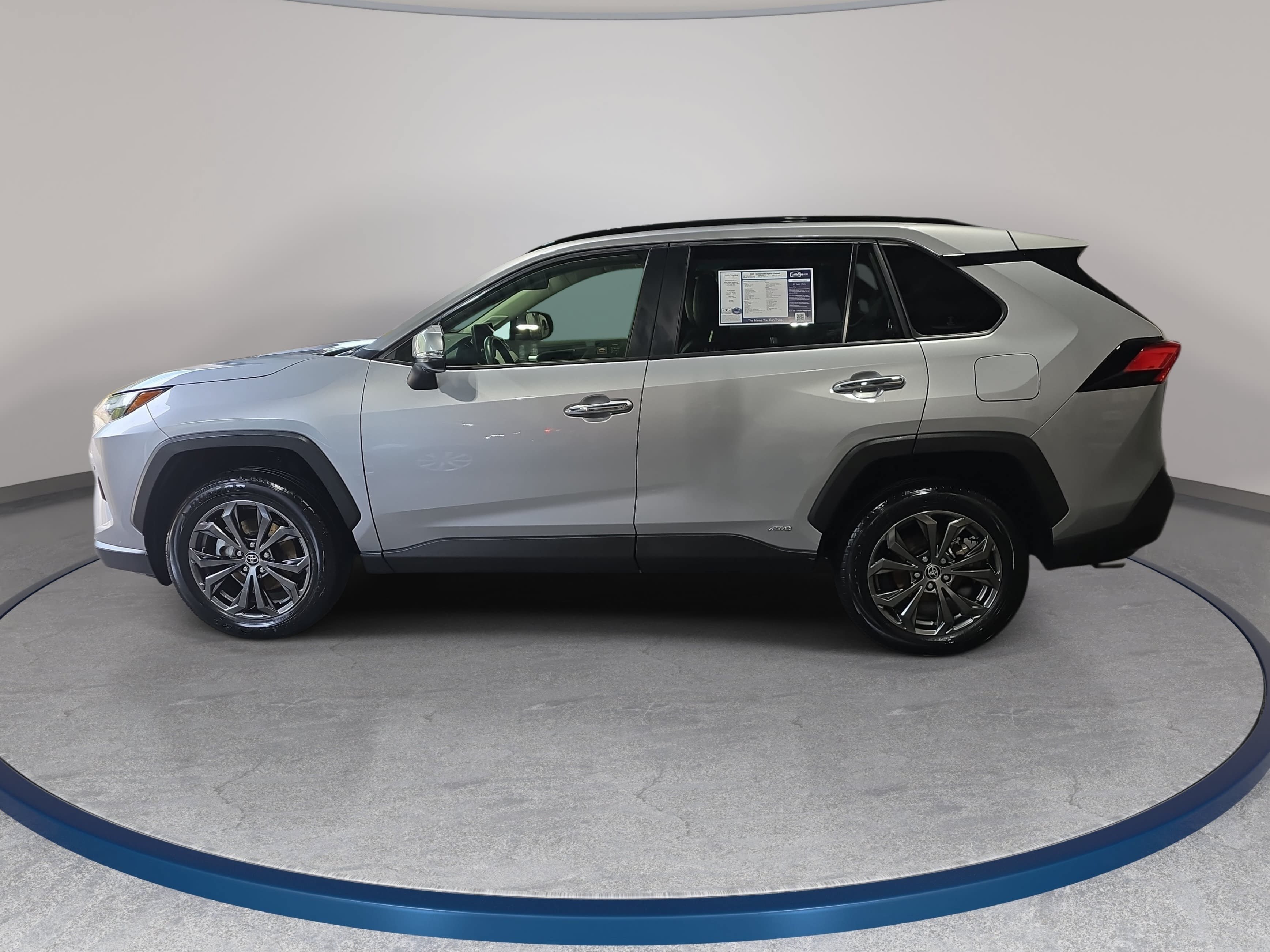 Used 2024 Toyota RAV4 Limited w/ Advanced Technology Package AWD/4WD image 8