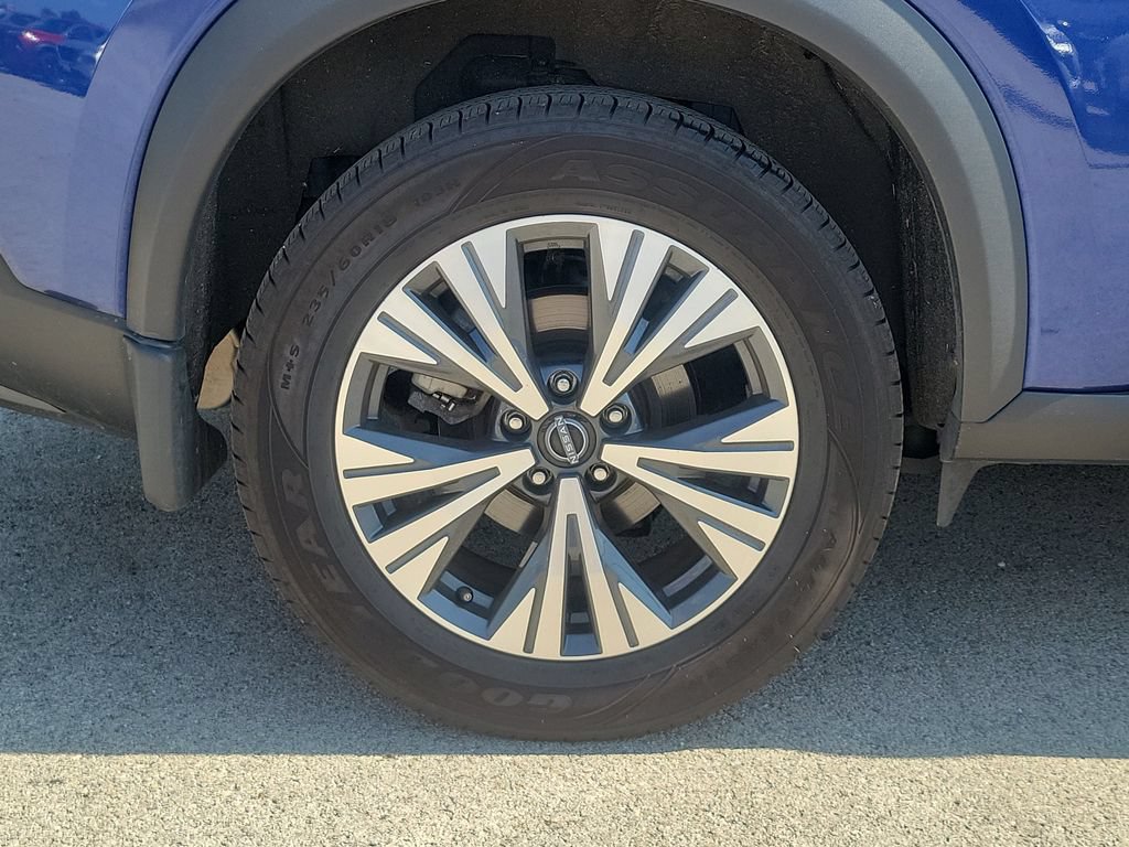 Used 2022 Nissan Rogue SV AWD/4WD image 5