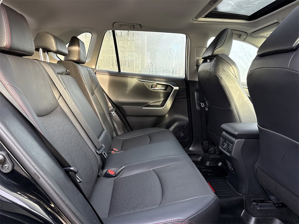 Used 2020 Toyota RAV4 TRD Off-Road image 22