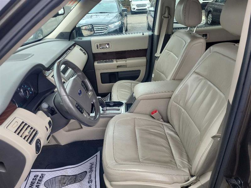 Used 2011 Ford Flex SEL w/ Rapid Spec Order Code image 10