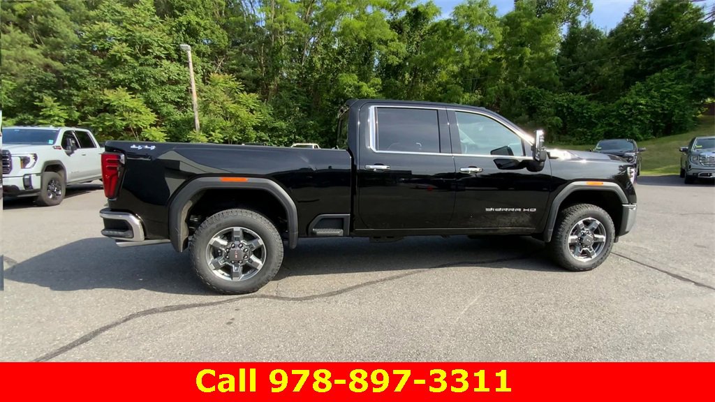 New 2025 GMC Sierra 2500 SLT w/ SLT Convenience Package image 9