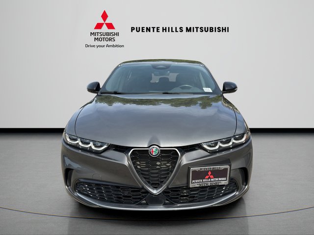 Used 2024 Alfa Romeo Tonale Ti w/ Premium Interior Package AWD/4WD image 2