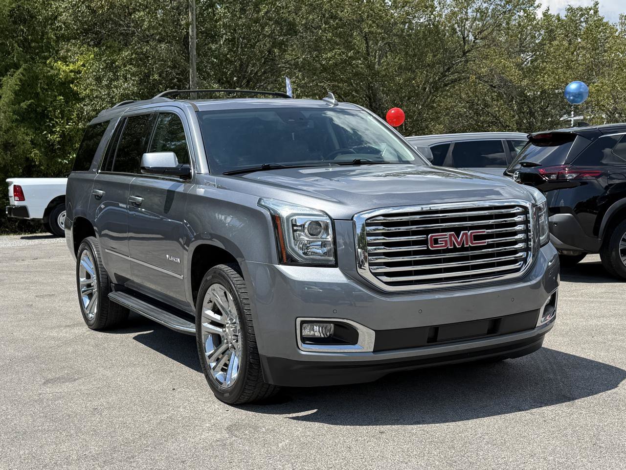 Used 2020 GMC Yukon SLT w/ Premium Edition AWD/4WD image 4