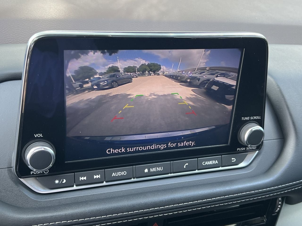 Used 2022 Nissan Rogue SV w/ SV Premium Package FWD image 15