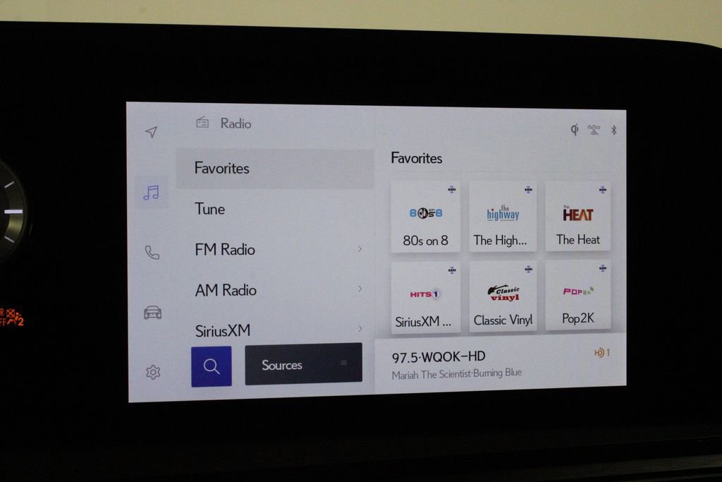 Used 2024 Lexus ES 350 w/ Premium Package image 32