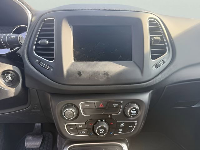 Used 2019 Jeep Compass Latitude w/ Popular Equipment Group image 16