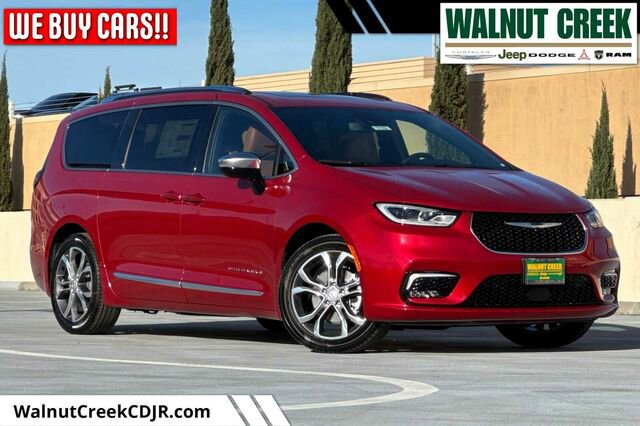 New 2026 Chrysler Pacifica Pinnacle image 1