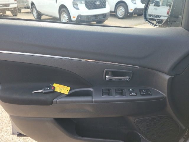 Used 2024 Mitsubishi Outlander Sport ES image 12