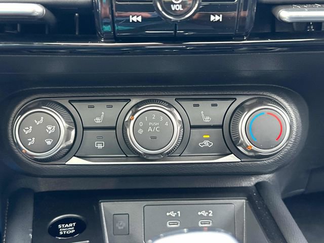 New 2025 Nissan Kicks SV w/ SV Premium Package AWD/4WD image 17
