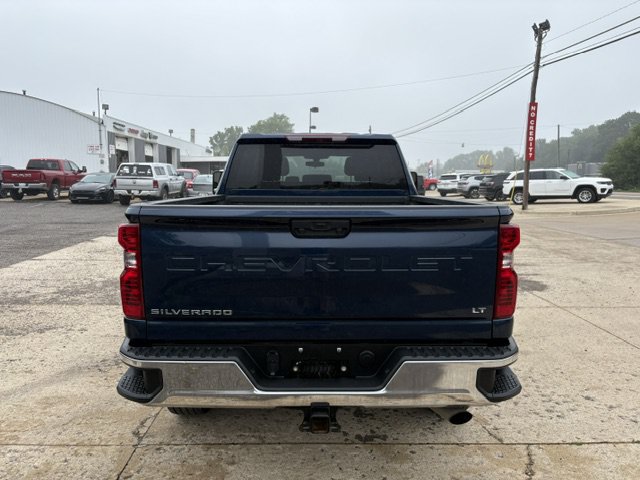 Used 2022 Chevrolet Silverado 2500 LT AWD/4WD image 5