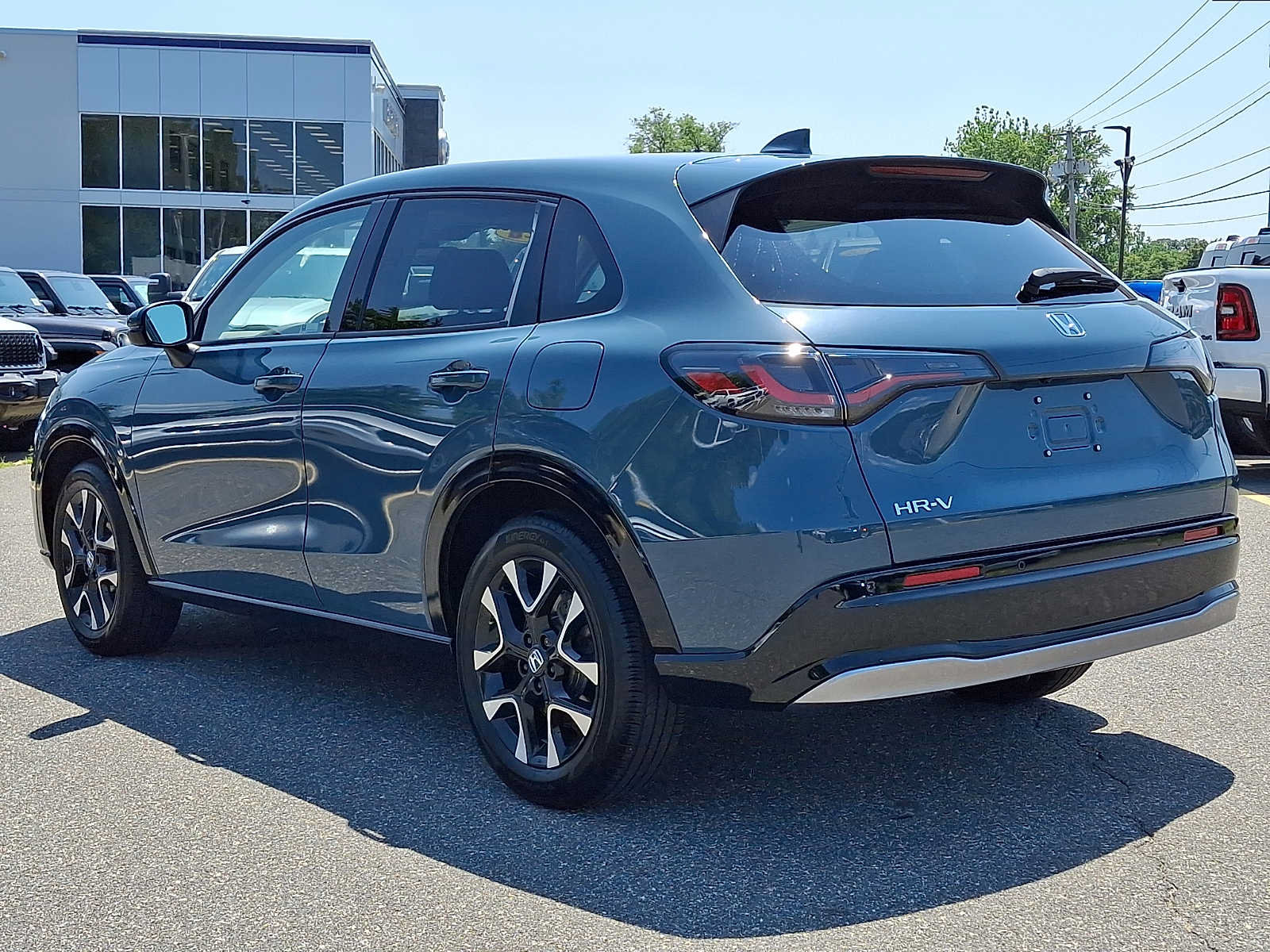 Used 2026 Honda HR-V EX-L image 4