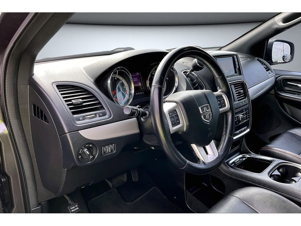 Used 2018 Dodge Grand Caravan GT image 14