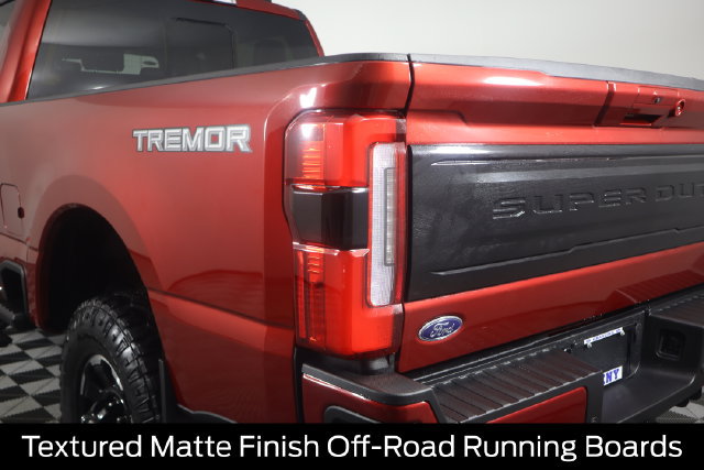 Used 2025 Ford F250 Platinum w/ Tremor Off-Road Package AWD/4WD image 31