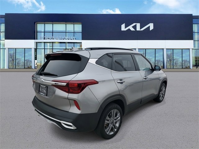 Used 2023 Kia Seltos S image 3