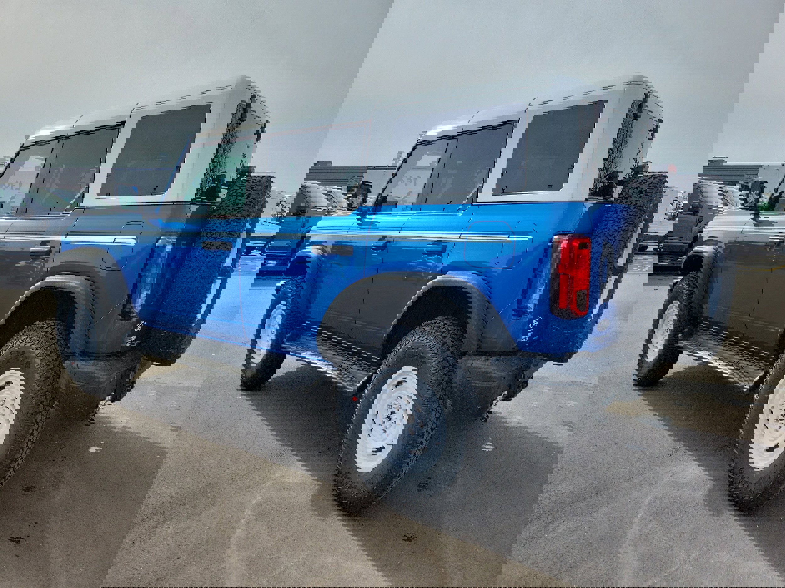 New 2026 Ford Bronco Heritage Edition image 3