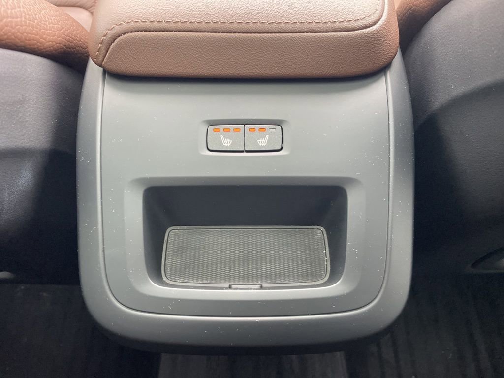 Certified 2023 Volvo XC60 B5 Plus w/ Climate Package image 22