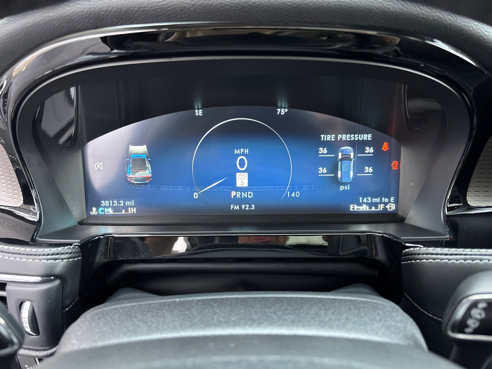 New 2025 Lincoln Corsair Reserve image 15