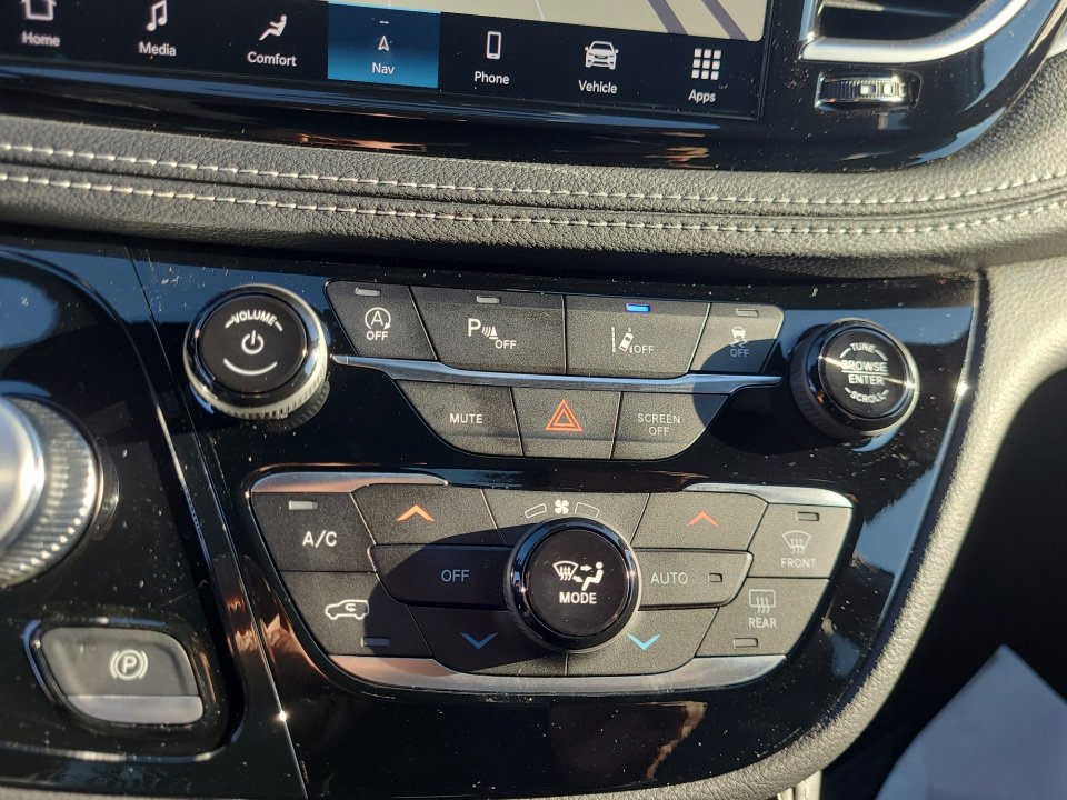 New 2026 Chrysler Pacifica Limited w/ S Appearance Package image 18