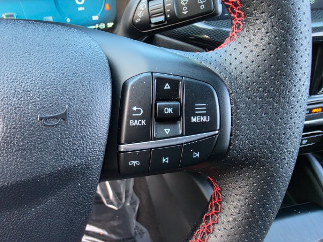 Used 2025 Ford Escape ST-Line Select w/ Tech Pack #2 AWD/4WD image 23