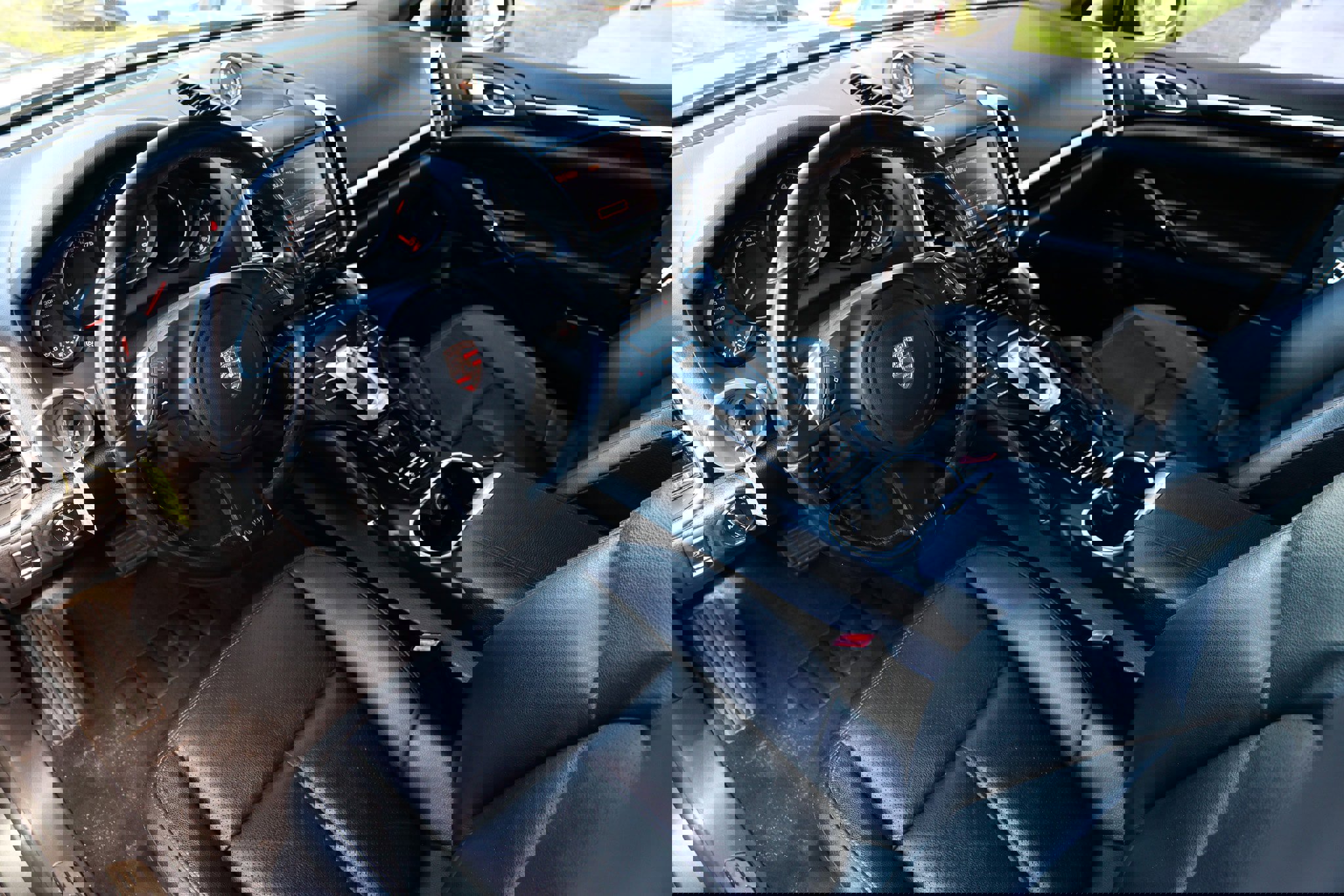 Used 2014 Porsche Cayenne Platinum Edition image 6