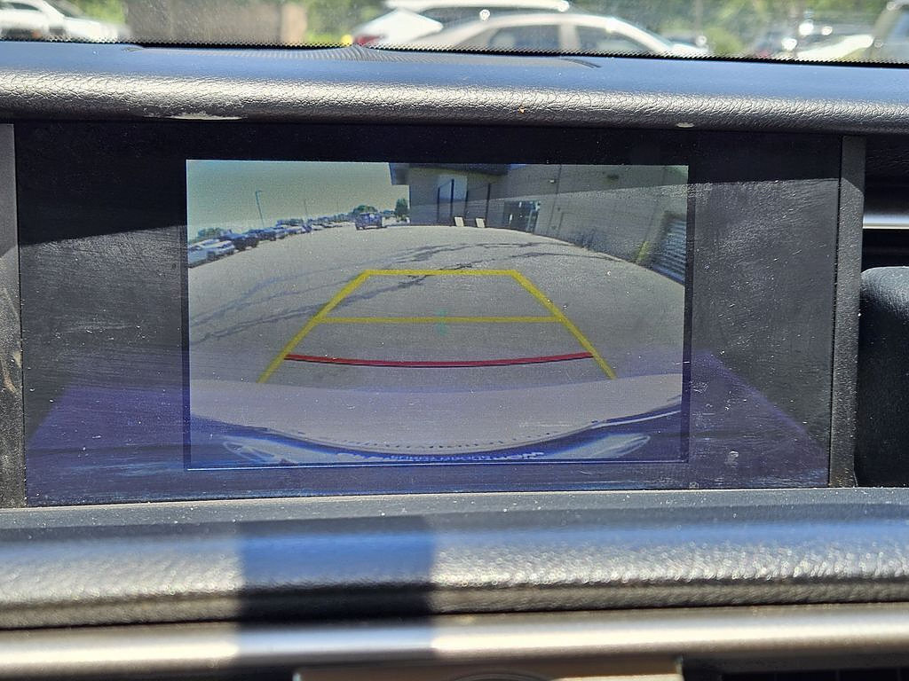 Used 2016 Lexus IS 200t RWD image 14