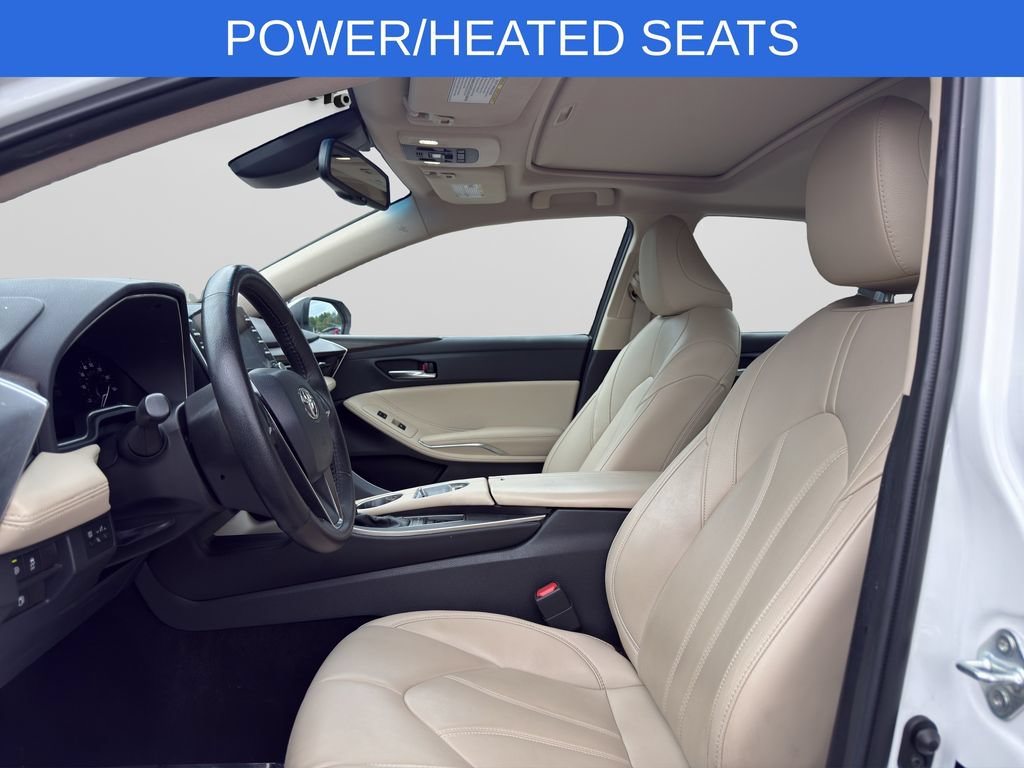 Used 2022 Toyota Avalon XLE w/ Moonroof Package FWD image 3