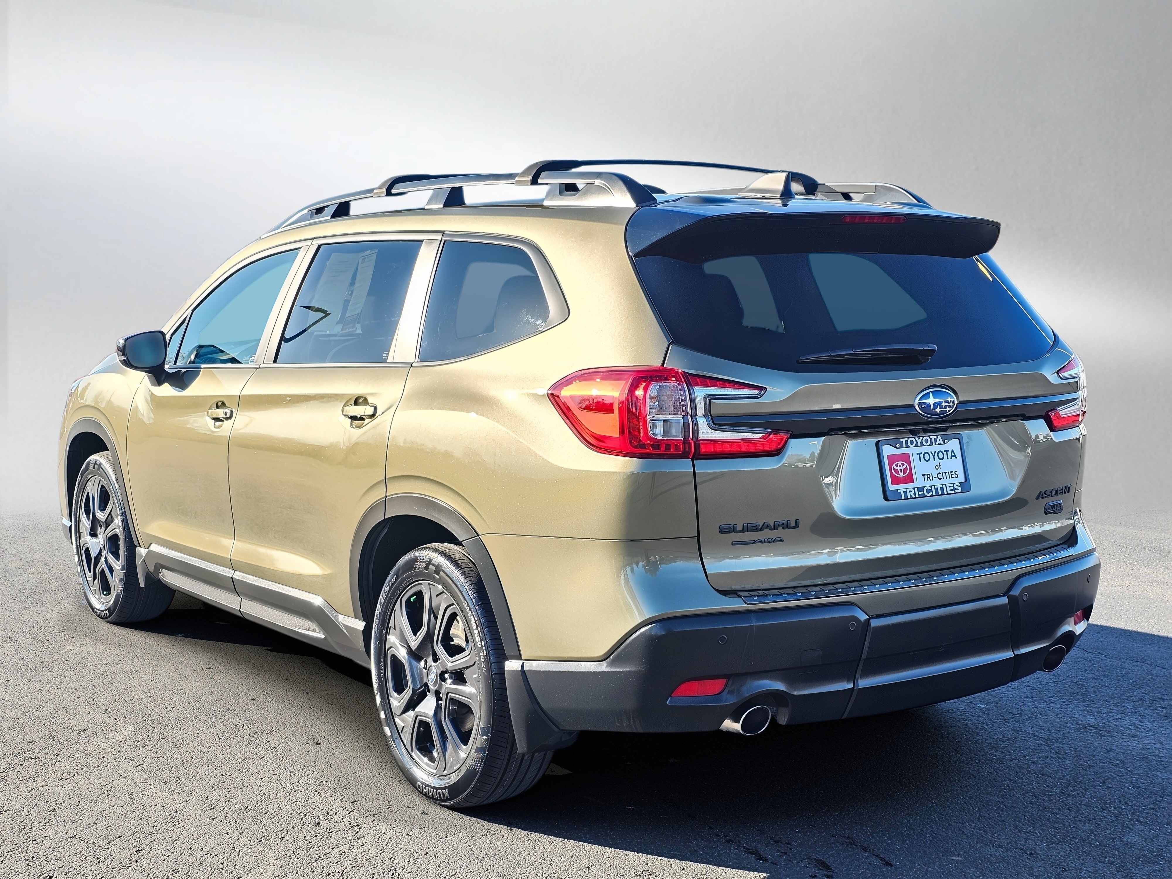 Used 2025 Subaru Ascent Onyx Edition AWD/4WD image 3