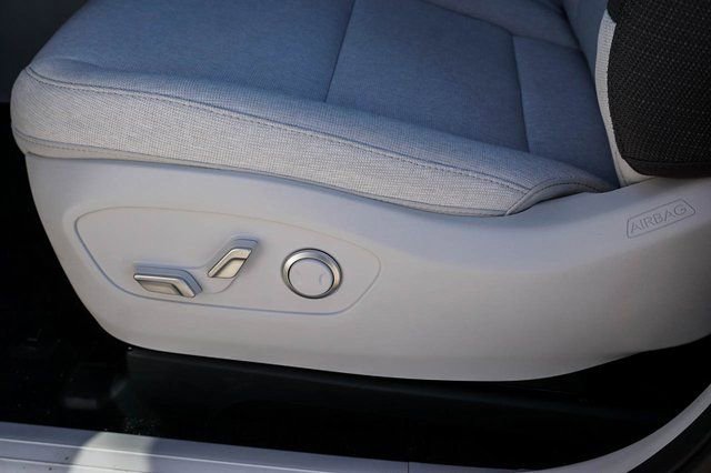 New 2026 Hyundai Ioniq 9 SE image 14