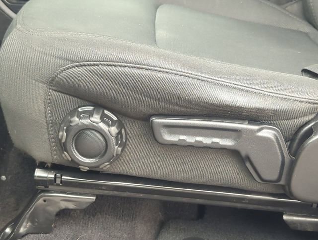 Used 2021 Jeep Wrangler Unlimited Sahara w/ Cold Weather Group image 19