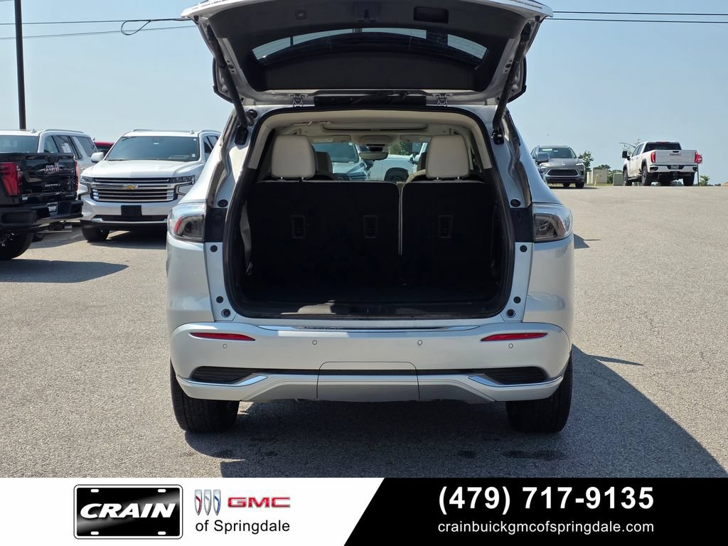 Used 2022 Buick Enclave Avenir w/ Avenir Technology Package AWD/4WD image 7