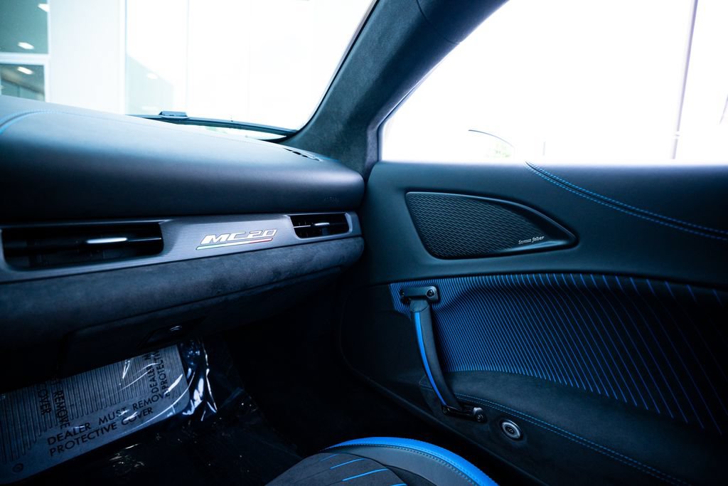 Used 2022 Maserati MC20 Coupe RWD image 44