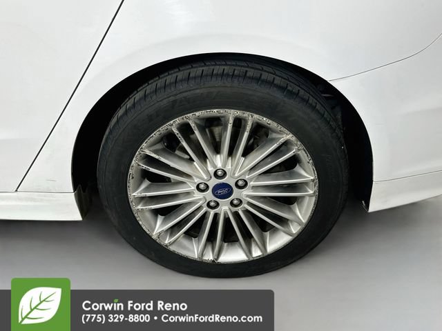 Used 2016 Ford Fusion SE w/ Equipment Group 202A AWD/4WD image 30