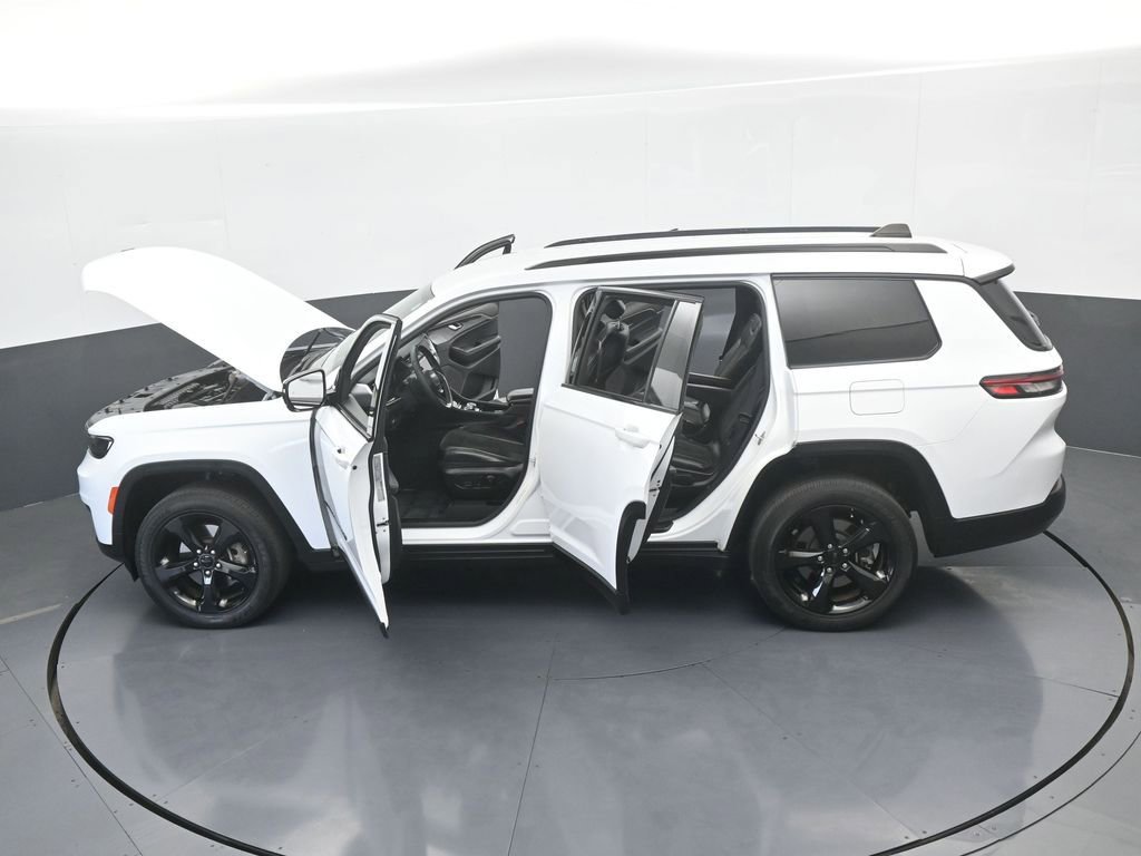 Used 2023 Jeep Grand Cherokee L Laredo RWD image 69