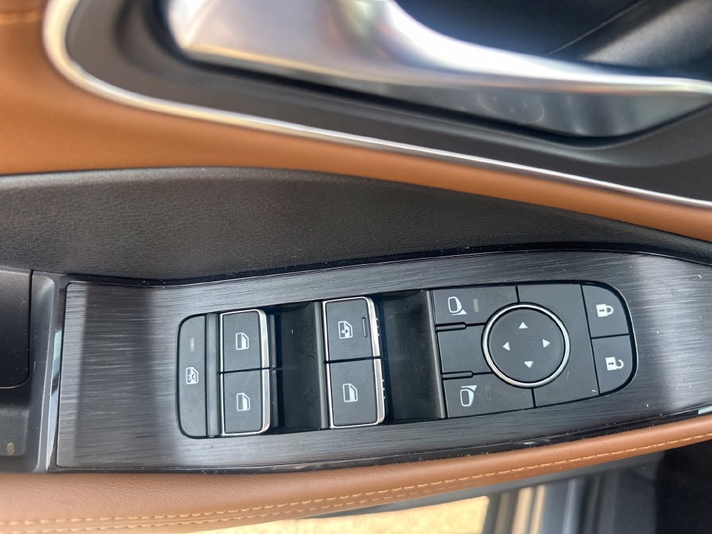 Certified 2025 Nissan Rogue Platinum AWD/4WD image 42