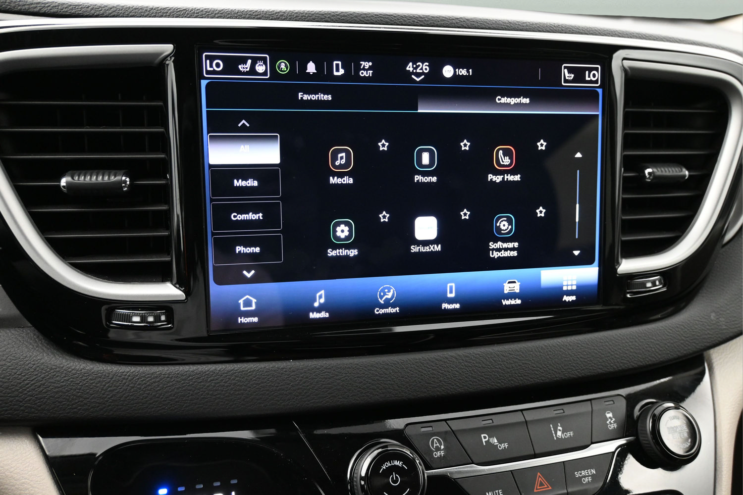 Used 2024 Chrysler Pacifica Touring-L FWD image 18