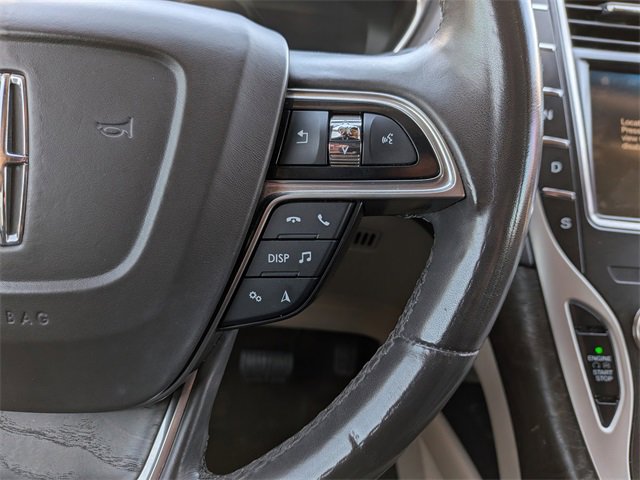 Used 2019 Lincoln Nautilus Select image 16