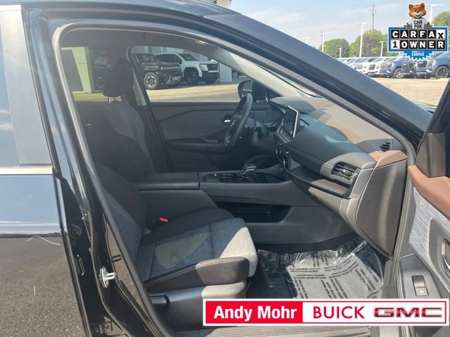 Used 2023 Nissan Rogue SV FWD image 32