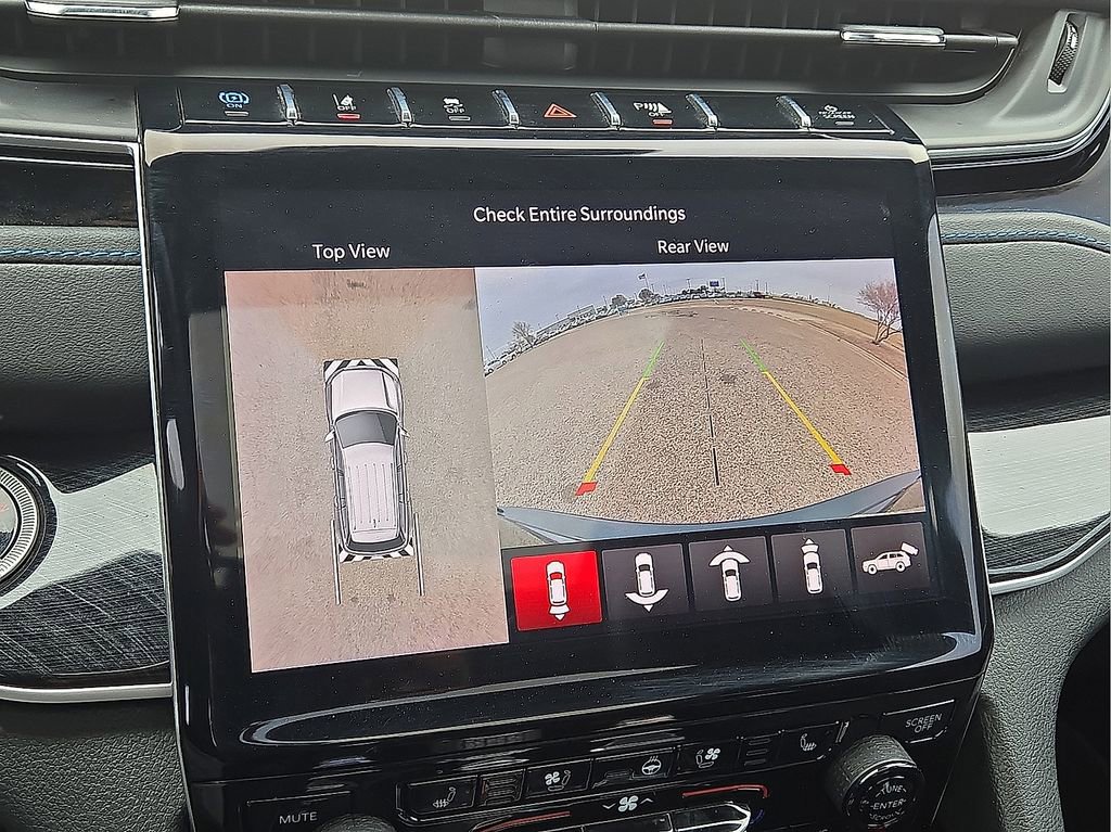 Used 2022 Jeep Grand Cherokee Trailhawk w/ Advanced Protech Group II image 28