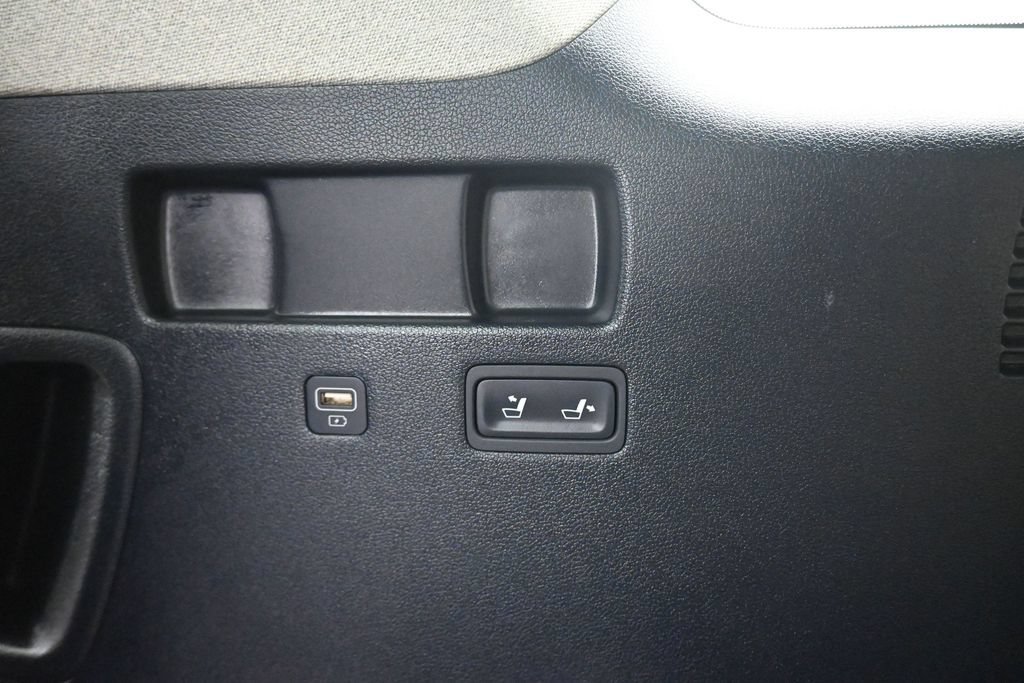 Used 2022 Hyundai Palisade Limited FWD image 45