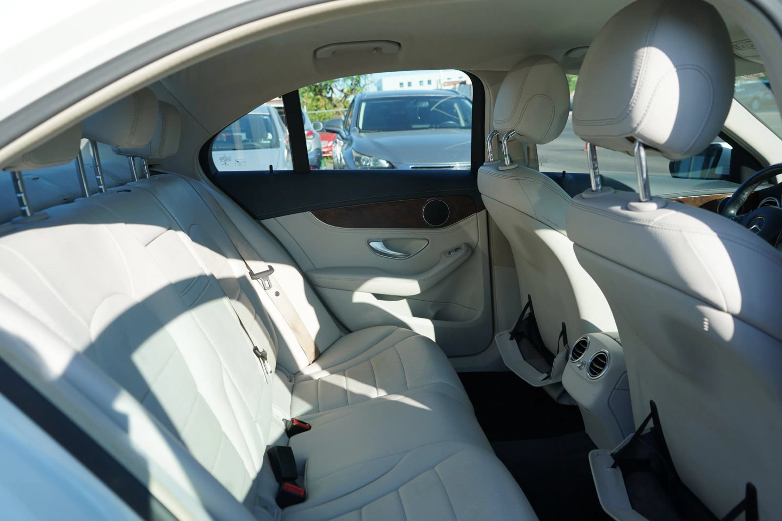 Used 2015 Mercedes-Benz C 300 Sedan image 16