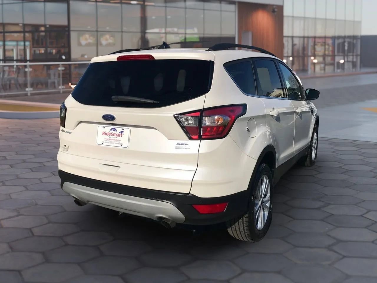 Used 2018 Ford Escape SEL w/ Ford Safe & Smart Package image 10