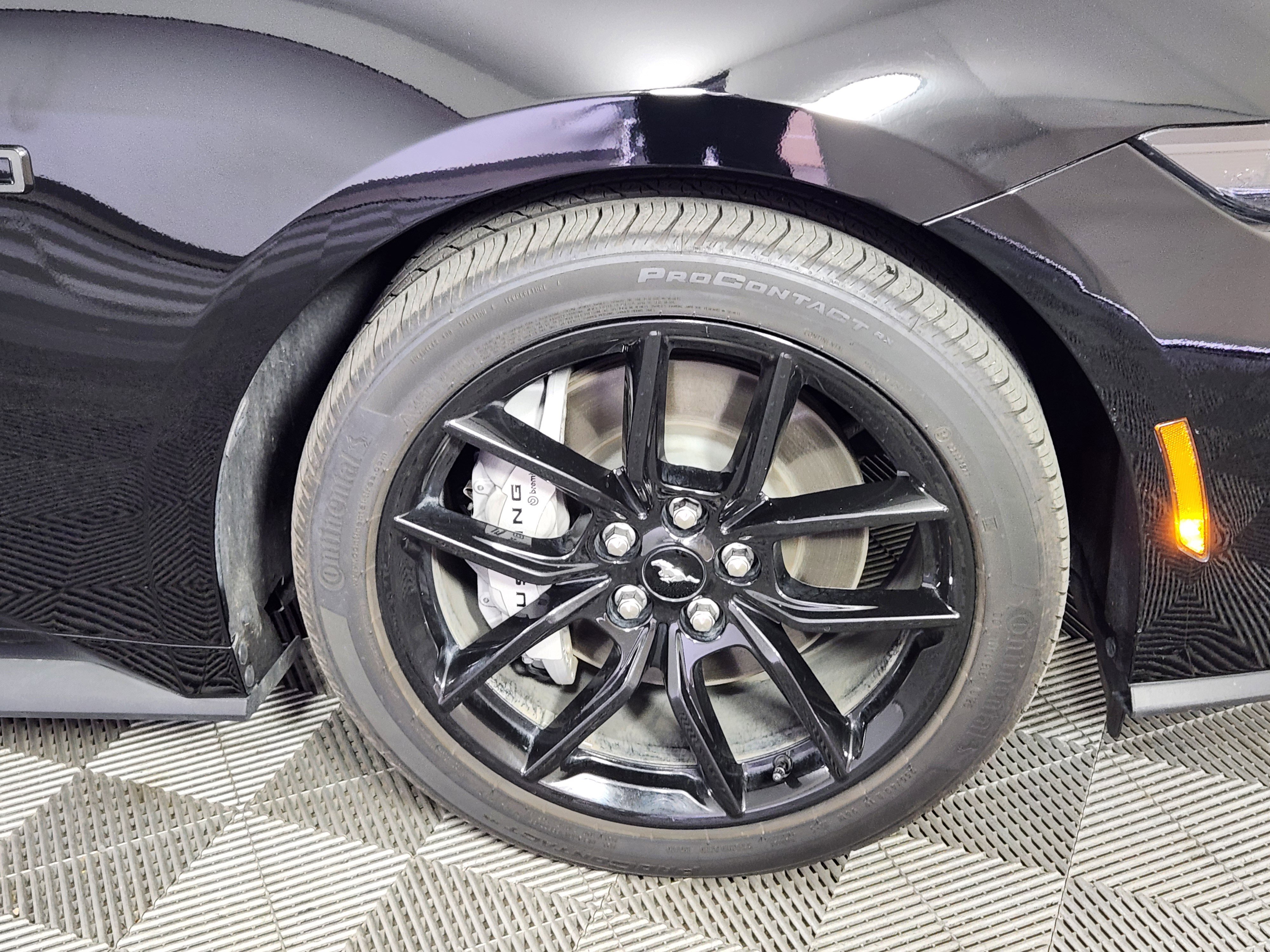 Used 2025 Ford Mustang GT Premium image 9