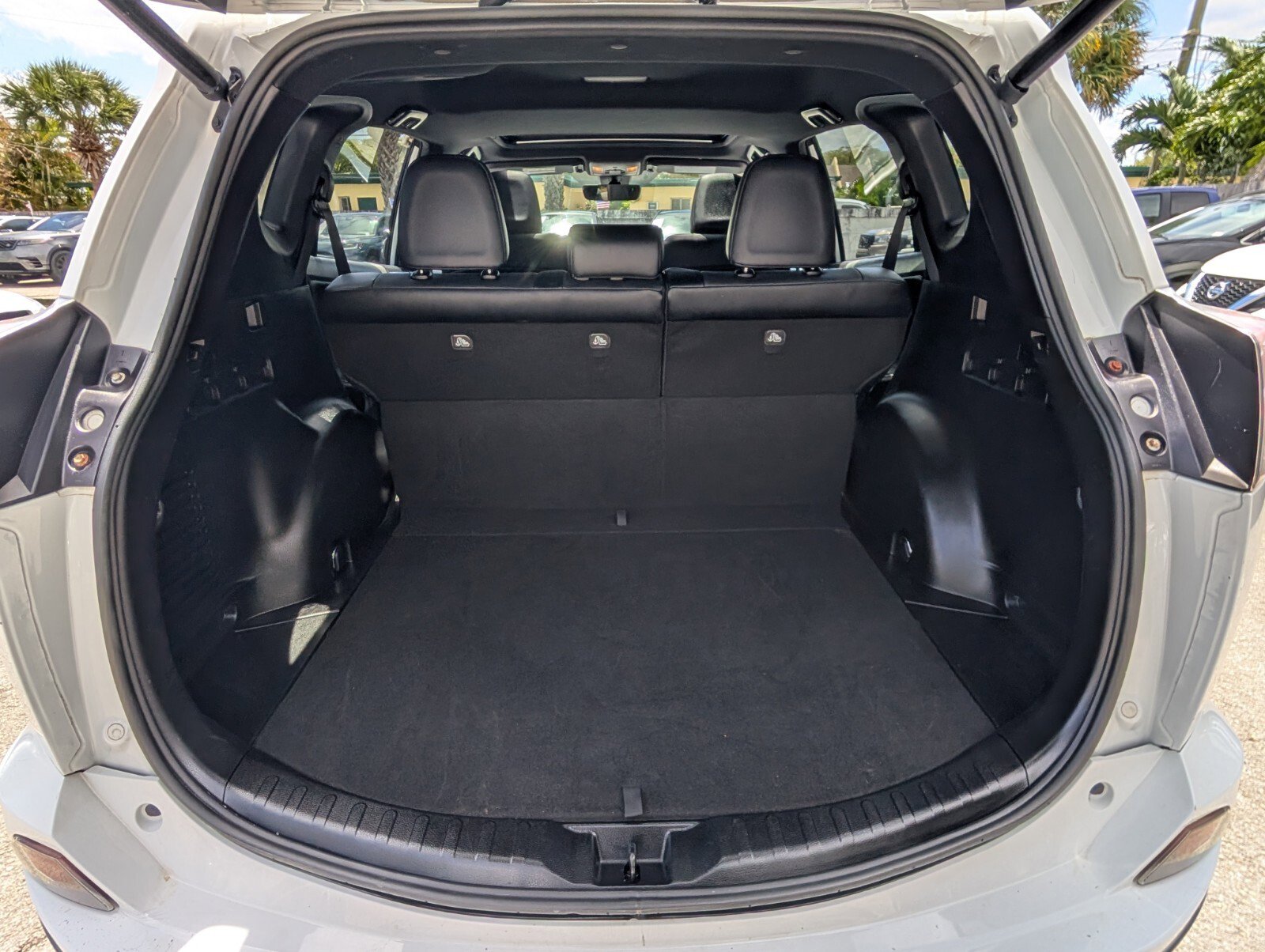 Used 2017 Toyota RAV4 SE w/ Power Extra Value Package image 15