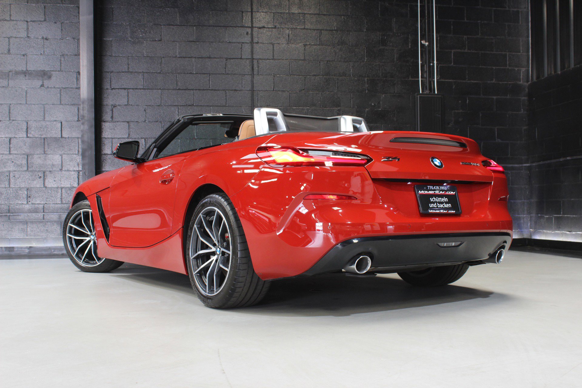 Used 2022 BMW Z4 sDrive30i w/ Driving Assistance Package image 11