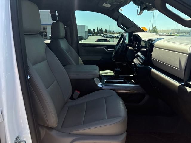 Certified 2023 Chevrolet Silverado 1500 LTZ w/ LTZ Convenience Package II AWD/4WD image 22