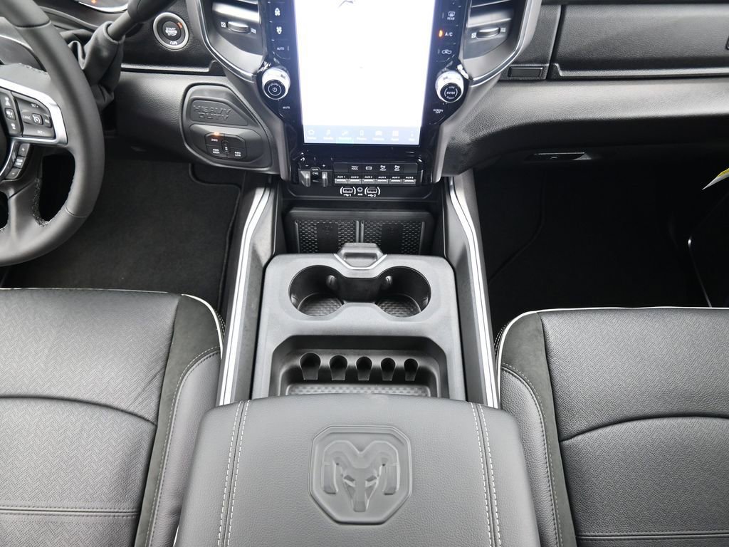 New 2026 RAM 2500 Laramie w/ Night Edition image 32